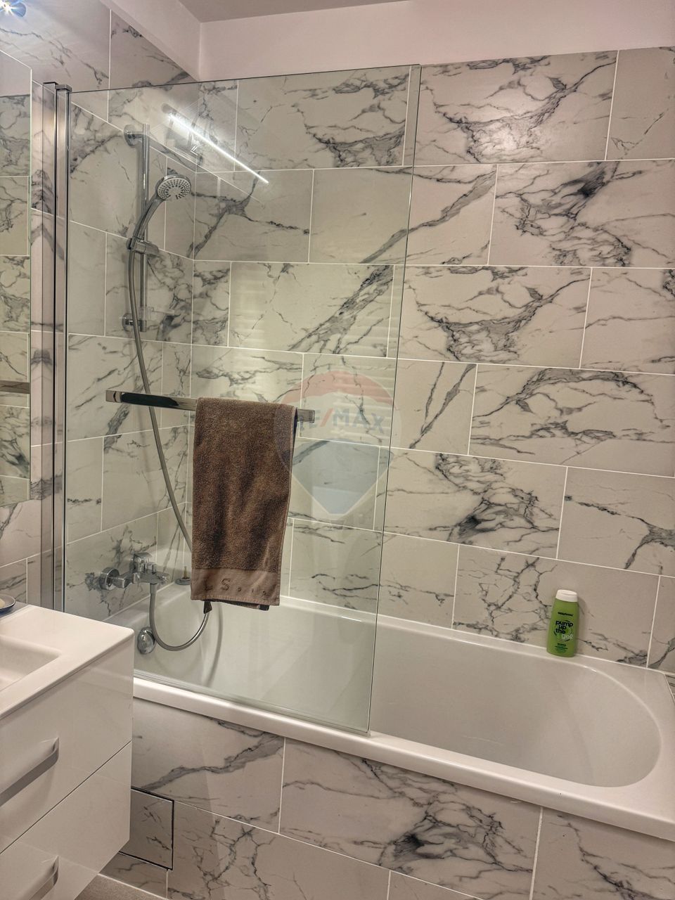 2 room Apartment for rent, Baneasa area