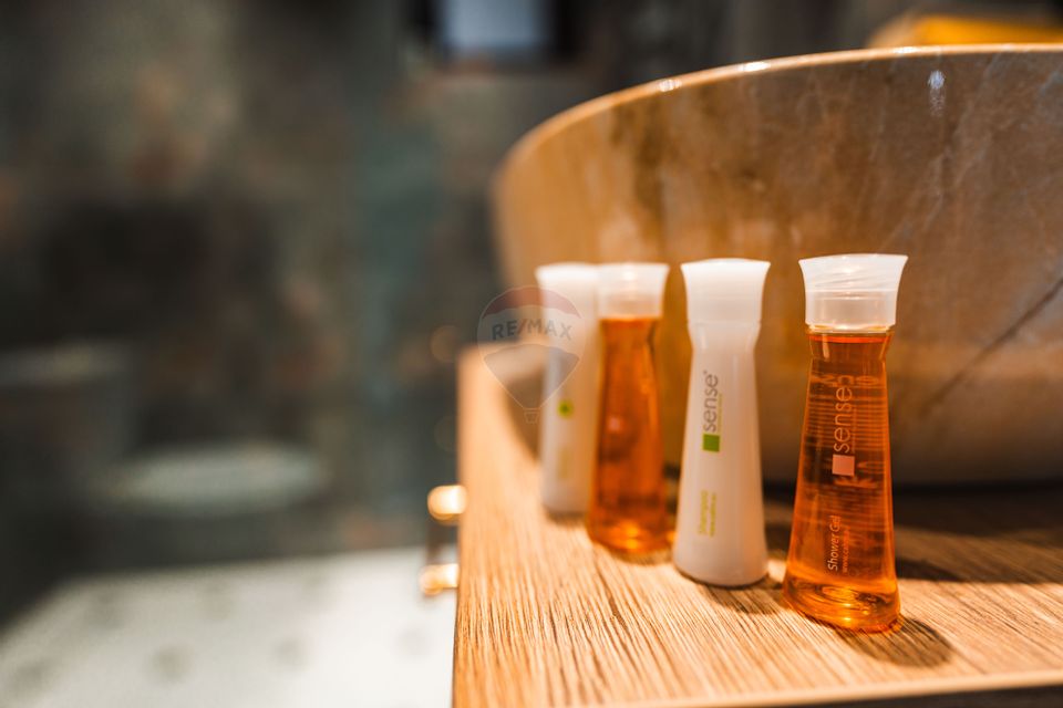 VILA “THE VARDO”, PREDELUT | 8 CAMERE DUBLE PREMIUM LANGA PADURE