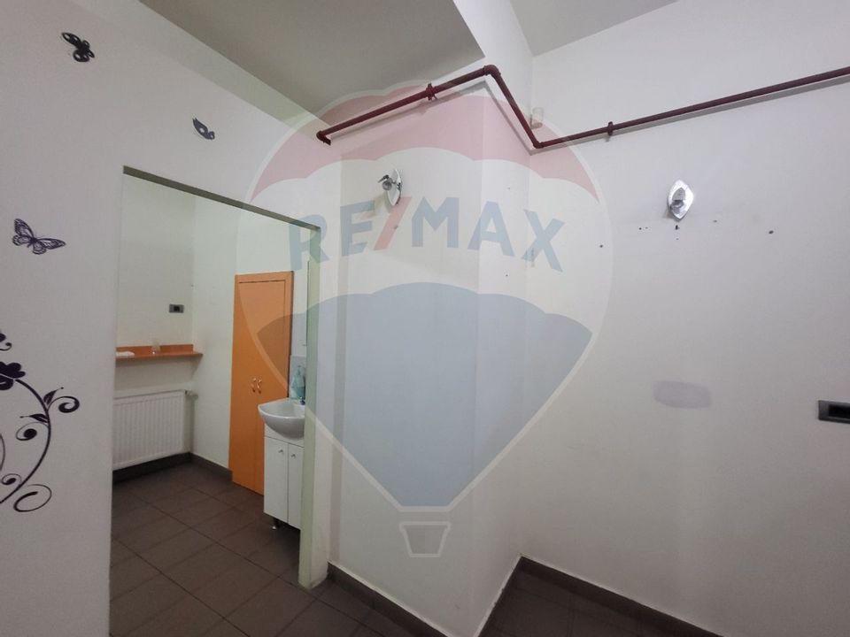 spatiu  comercial 153 mp de vanzare central
