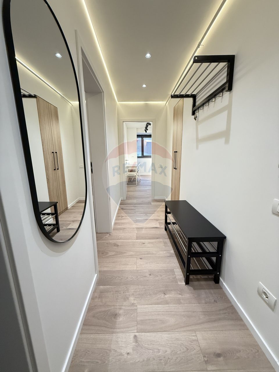 Apartament cu 4 camere de închiriat în zona Giurgiului