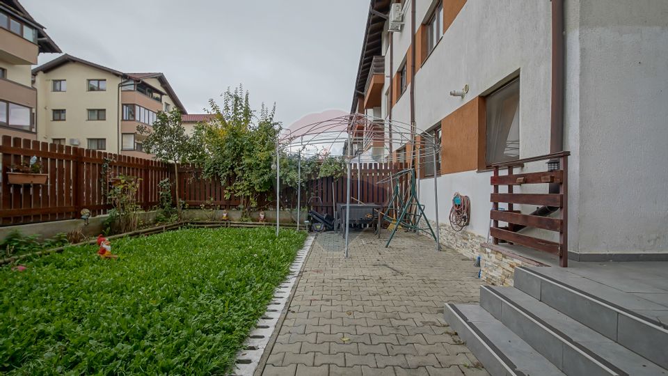 Apartament cu 2 camere decomandat cu gradina- Sanpetru