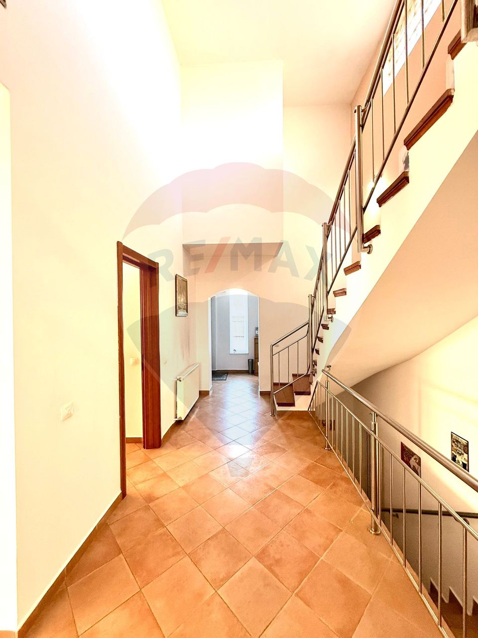 INCHIRIERE Vila 5 camere Otopeni/ Ferme