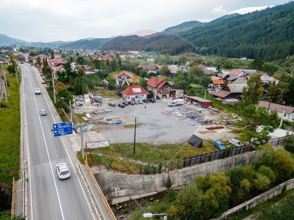 Teren 1,000mp Campulung Moldovenesc / Strada Principala langa partie