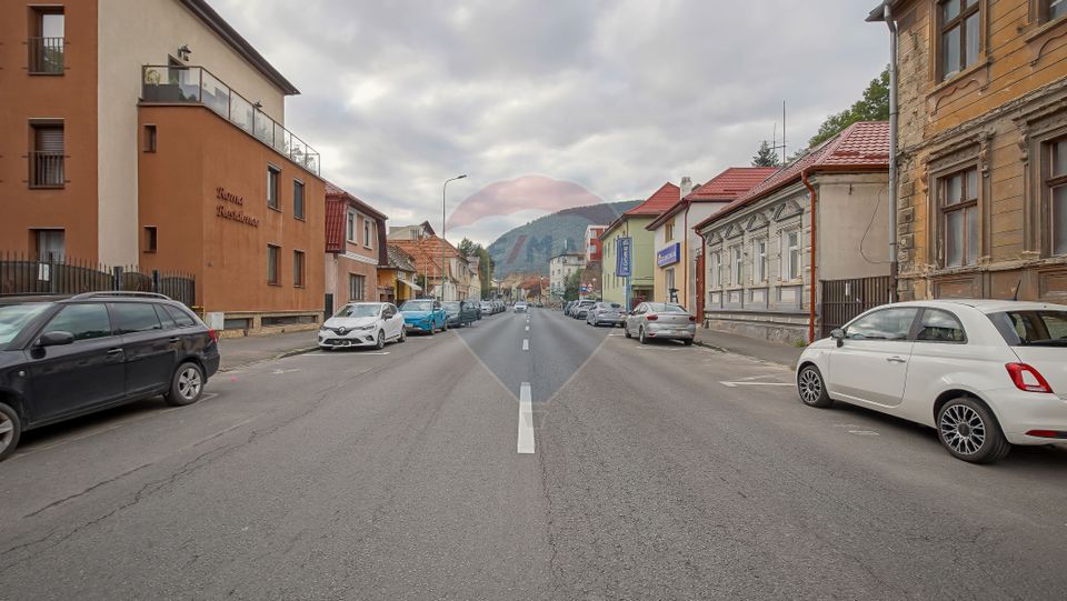 10 room House / Villa for sale, Brasovul Vechi area