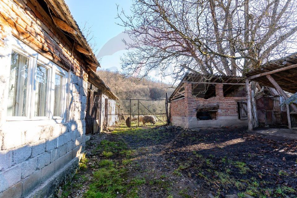 Casă / Vilă cu 4 camere de vânzare