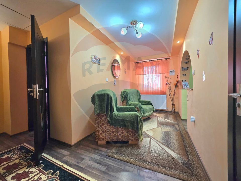 4 room House / Villa for sale, Sud area