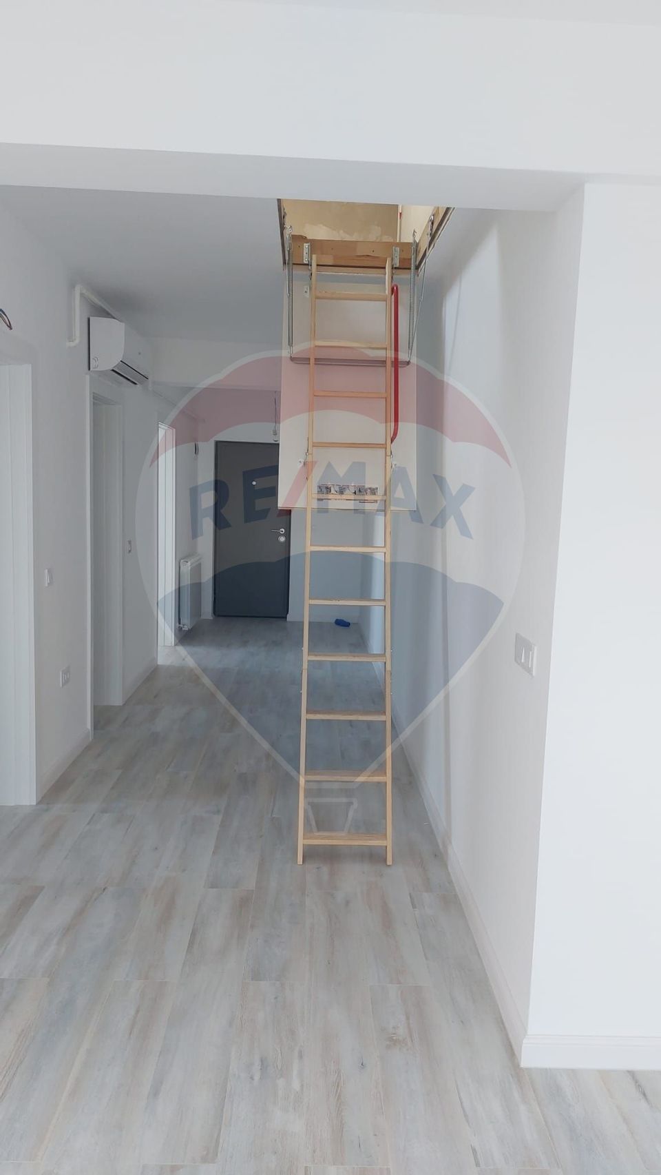 Apartament cu 2 camere de vânzare