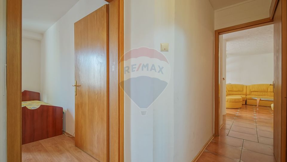 3 room Apartment for rent, Central area