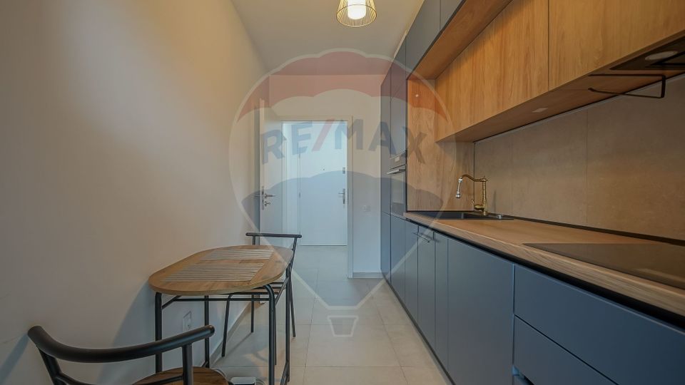 2 room Apartment for rent, Tractorul area