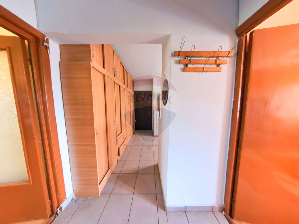 Apartament 2 camere în zona Lipovei, disponibil imediat