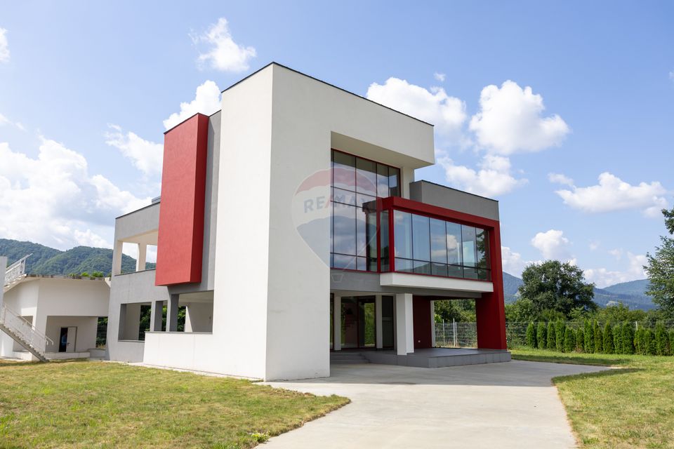 5 room House / Villa for sale