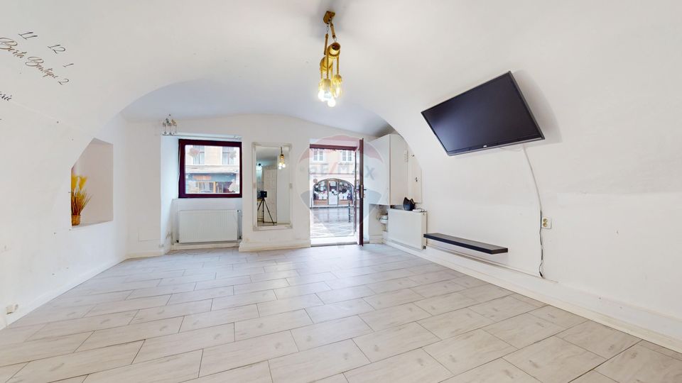 30sq.m Commercial Space for rent, Centrul Istoric area