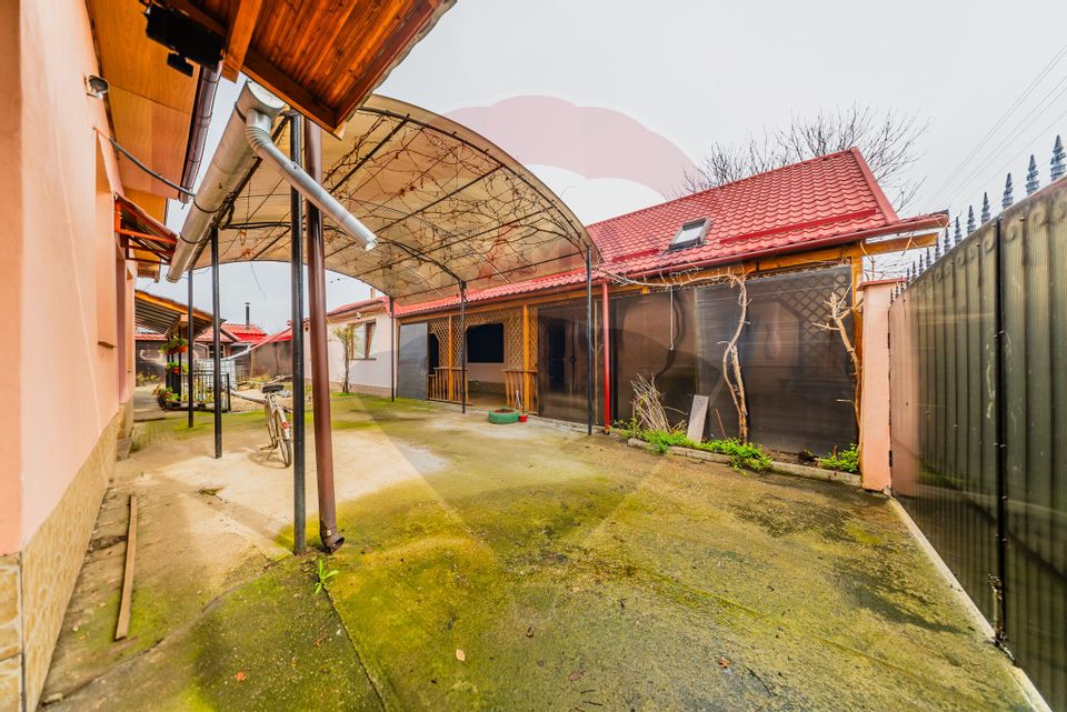 Casă de vânzare, comuna Iratoșu