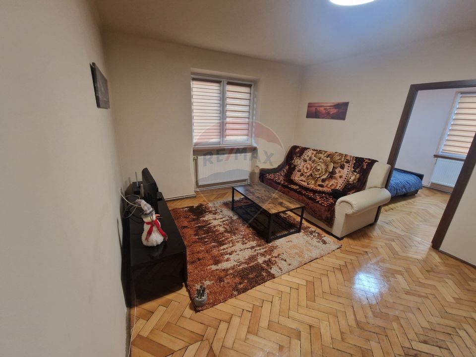Apartament de inchiriat, 2 camere,  zona Centrala