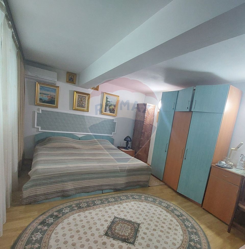 10 room House / Villa for sale, Central area