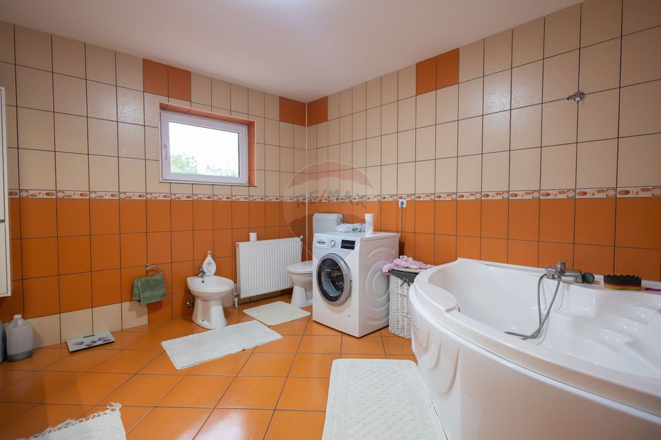 340sq.m Proprietate specială for sale