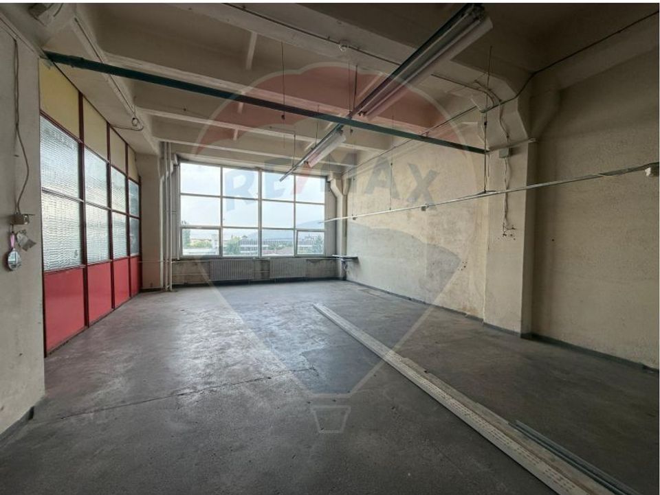 Spații industriale de închiriat în zona Orasul de Jos