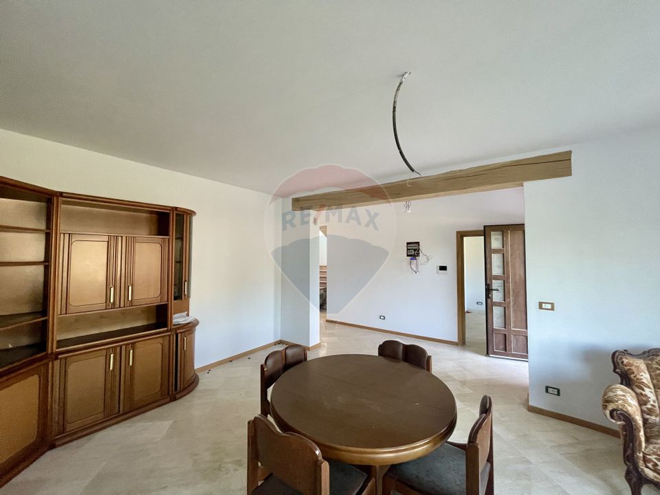 5 room House / Villa for sale, Sud area