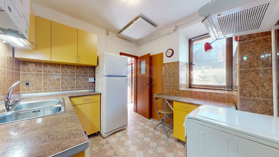 Casă autentică mocănească | Grădină 881 mp | Zonă liniștită | Săcele