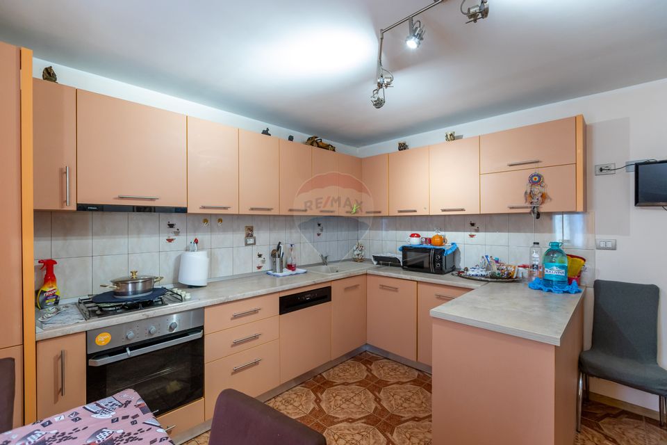 4 room House / Villa for sale