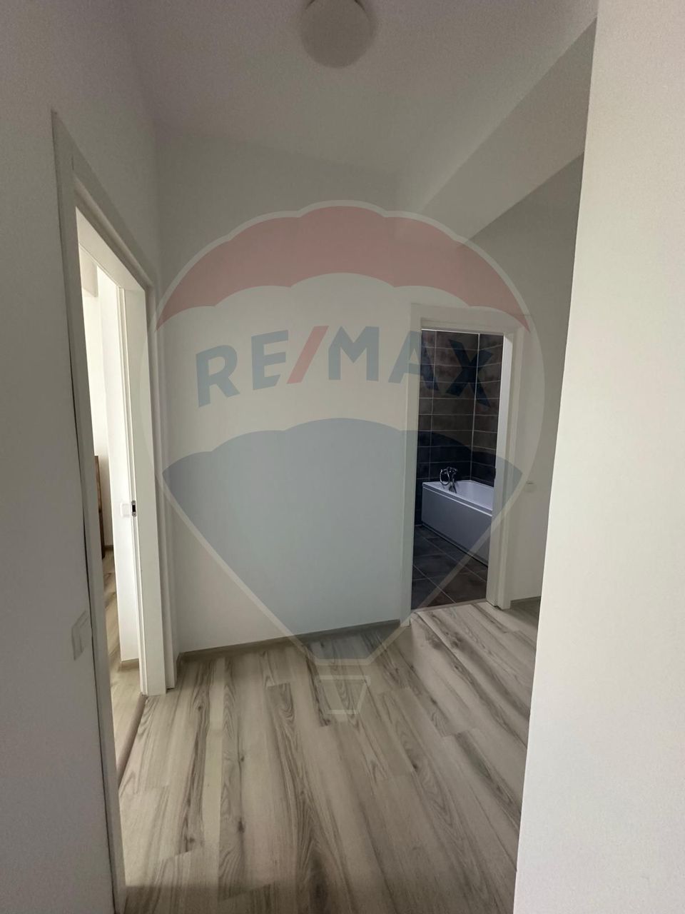 Apartament cu 2 camere de vânzare | Cosmopolis | Balcon | Investitie