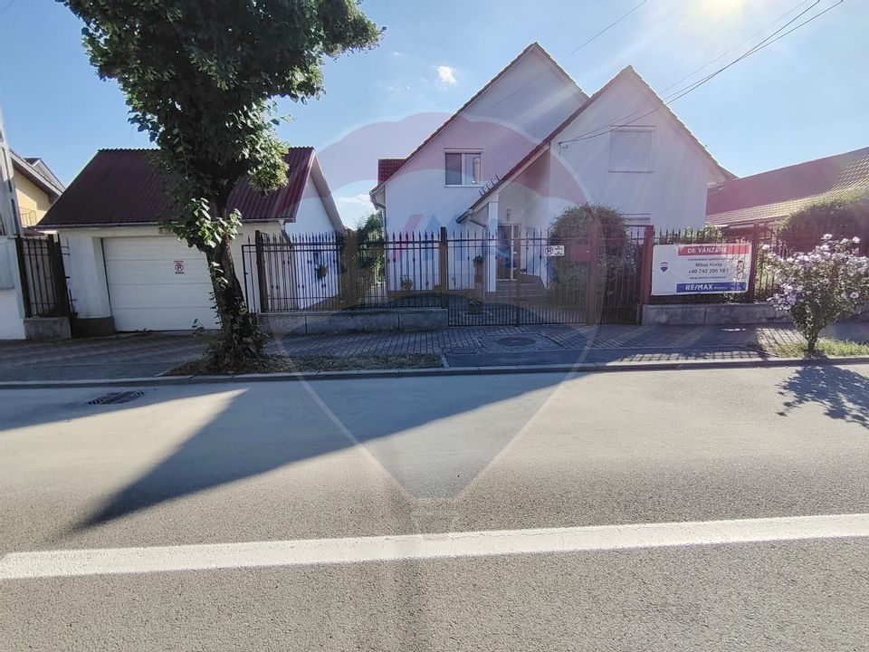 8 room House / Villa for sale, Central area