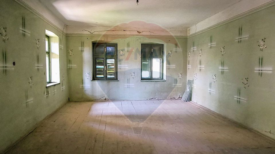 Casă săsească Transilvania - teren generos și potențial de extindere