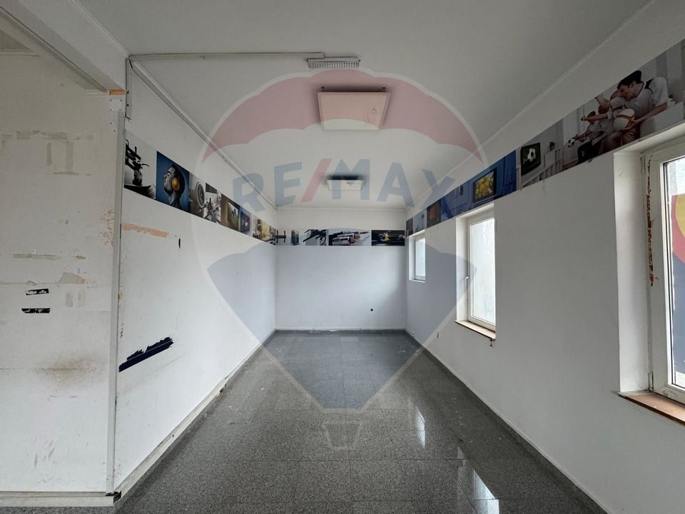 250sq.m Commercial Space for rent, Central area