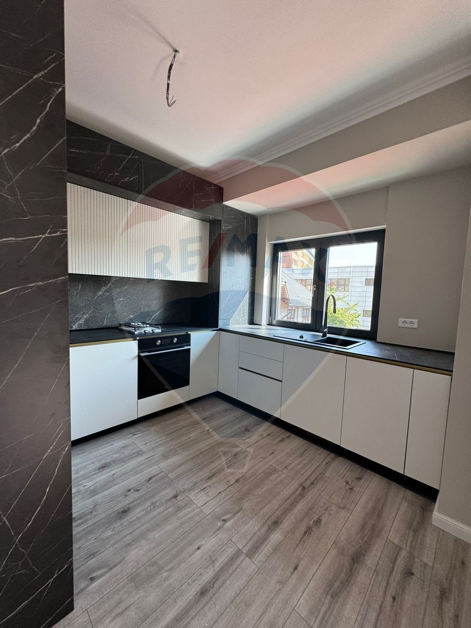 2 camere de închiriat, bloc nou, etaj 2, Medicina Veche