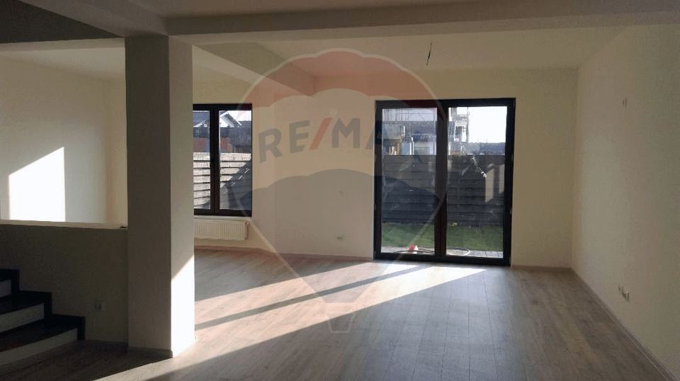 Vilă cu 4 camere de vânzare, Corbeanca