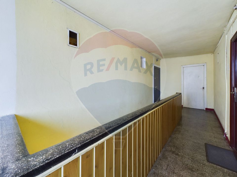 REZERVAT| Apartament 2 camere| Decomandat| Renovat| Harman