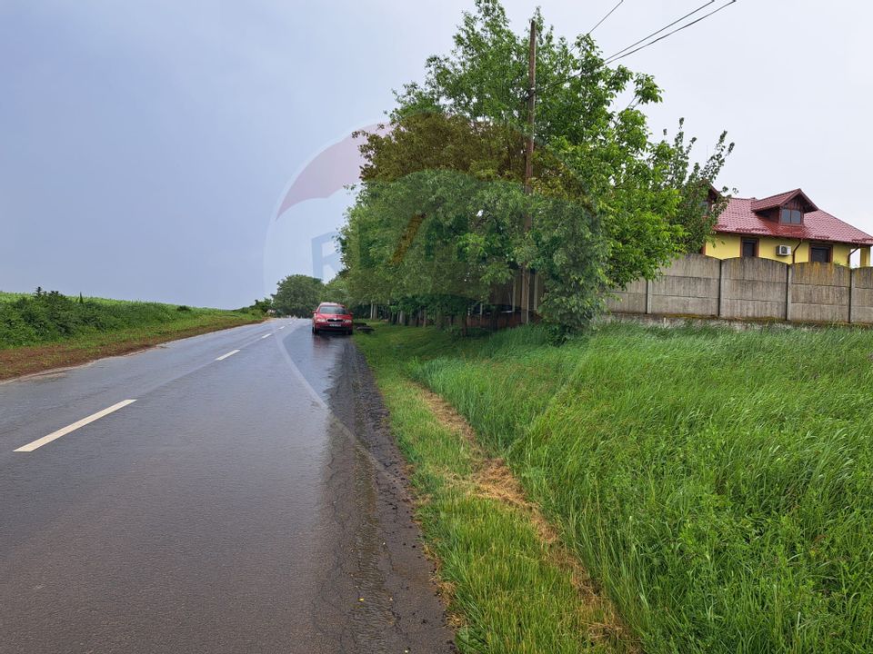 Teren intravilan Ciolpani Piscu 5000 mp stradal destinatii variate