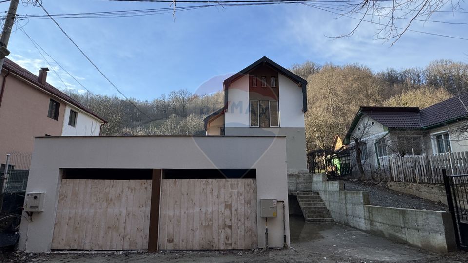Casă de vânzare în zona Valea Rosie/PARCUL MARE-2025
