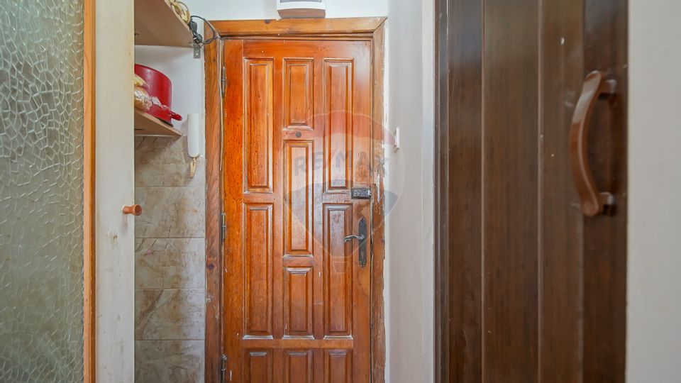 Camera de camin în zona Tractorul, COMISION 0%!