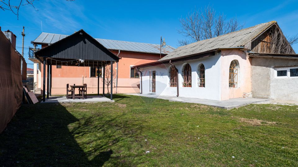 4 room House / Villa for sale