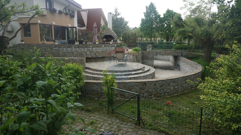 7 room House / Villa for sale