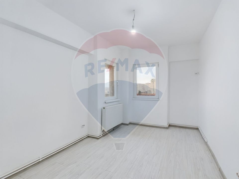 4 room Apartment for sale, Centrul Civic area