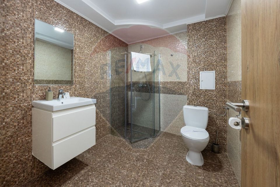 21 room Hotel / Pension for rent, Central area