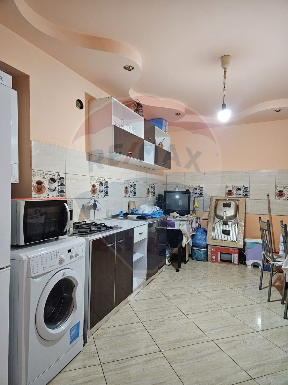 Apartament cu 2 camere de închiriat în zona Central