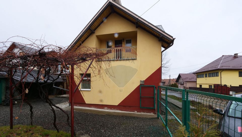 6 room House / Villa for sale