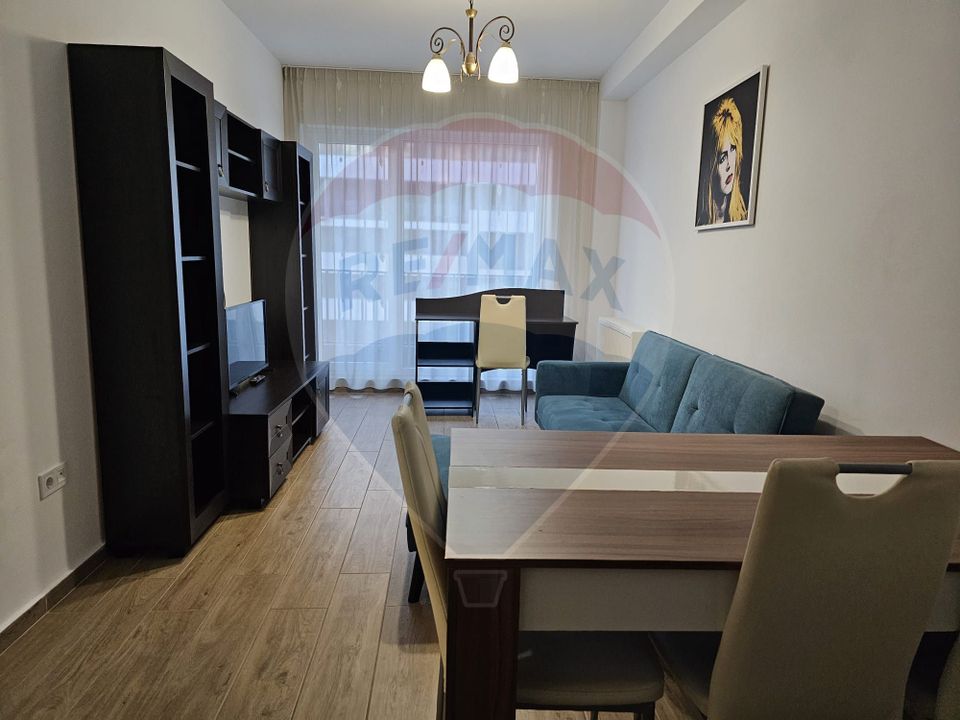 2 room Apartment for rent, Tractorul area