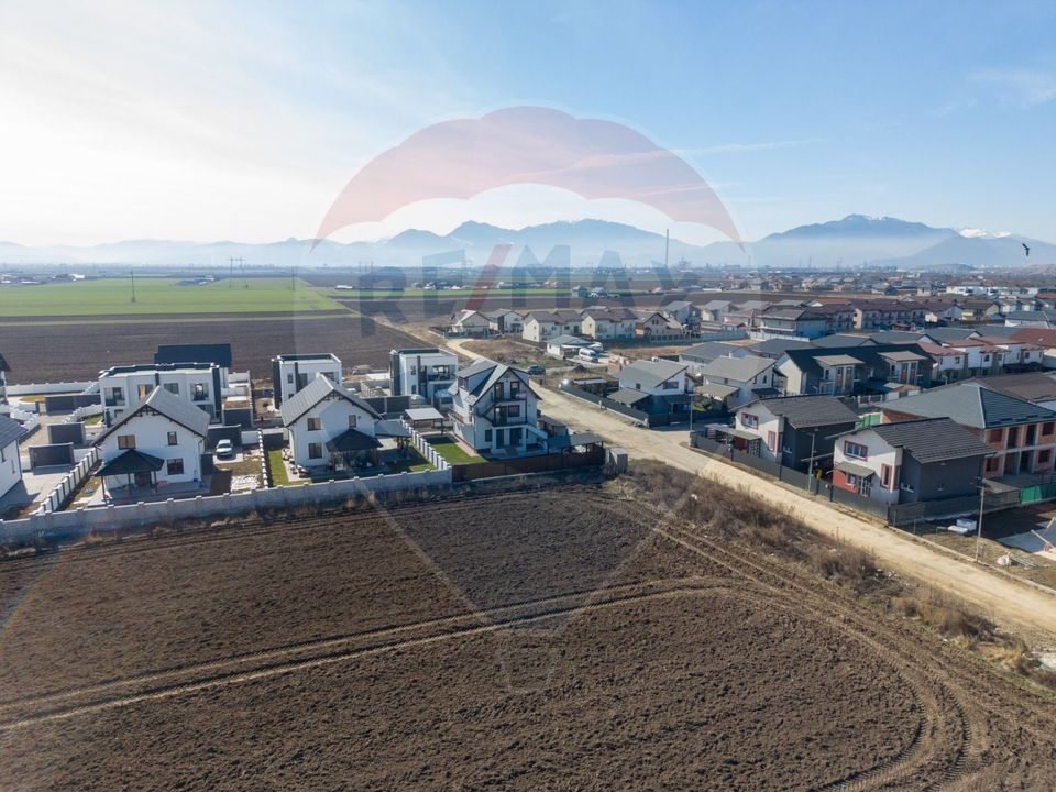 Proprietate speciala, cu destinatii multiple, Sanpetru/ Harman!