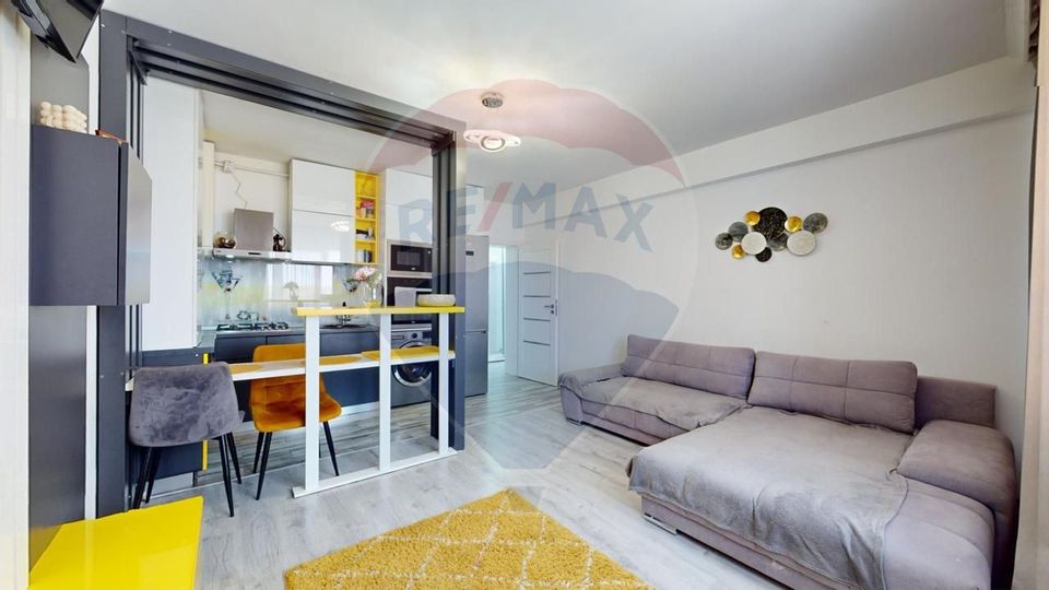 Apartament cu 3 camere, Curte proprie, Pod si Parcare-De Inchiriat