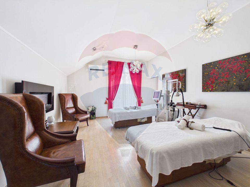 608sq.m Commercial Space for sale