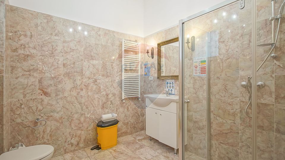 123.7sq.m Commercial Space for rent, 15 Noiembrie area