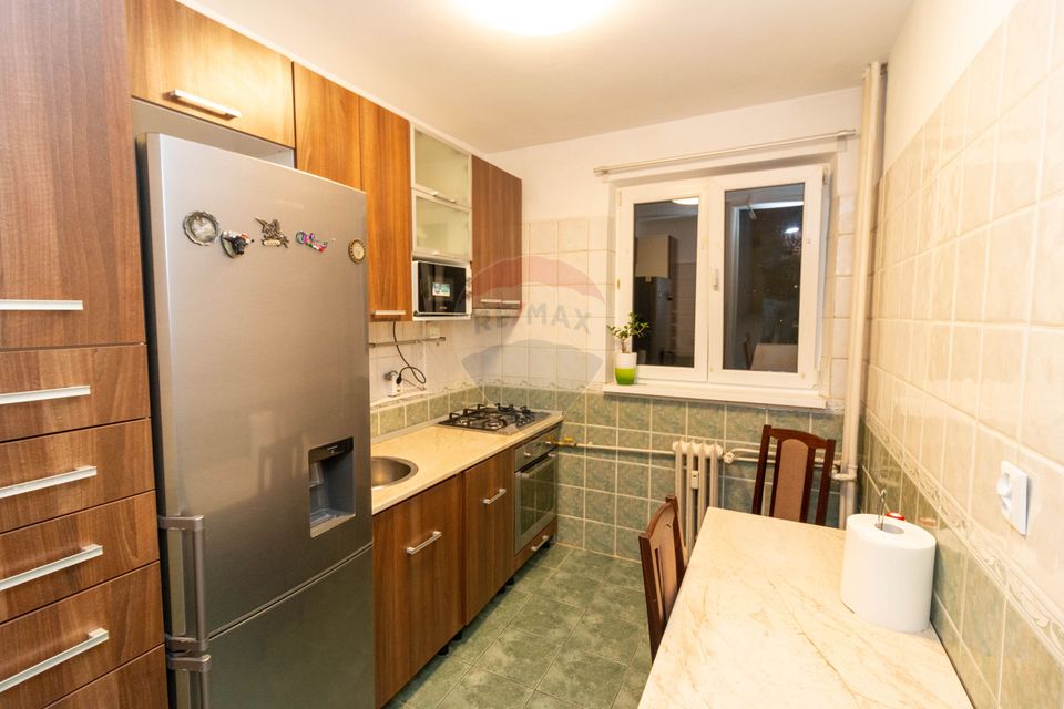 Apartament cu 2 camere decomandat de vanzare zona Dristor Baba Novac
