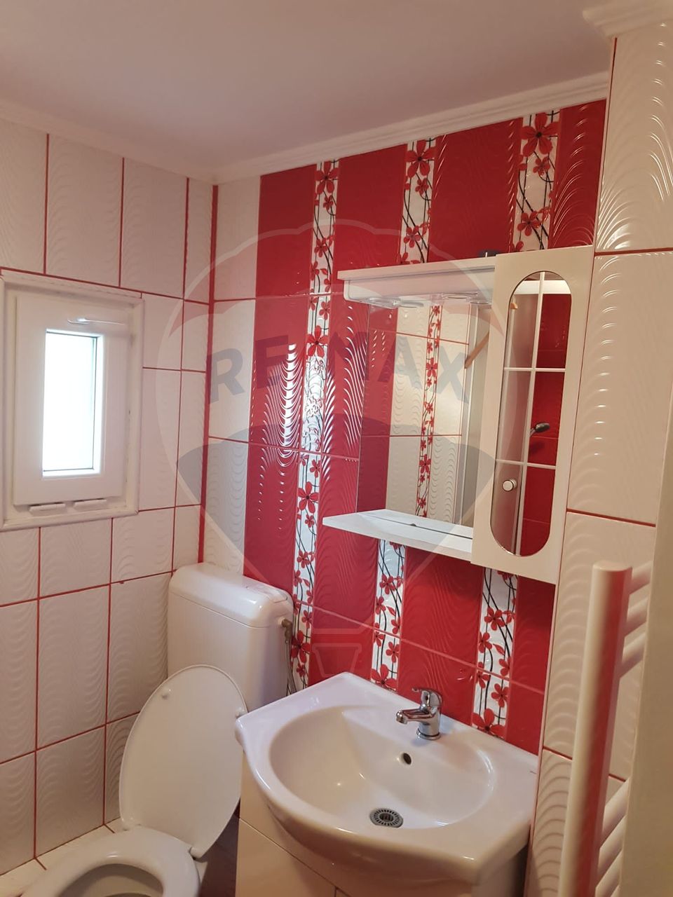 Casă cu curte acoperita de inchiriat, centrul vechi (BM)