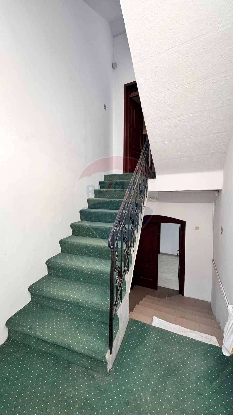 Vila de vanzare in zona peninsulara Constanta