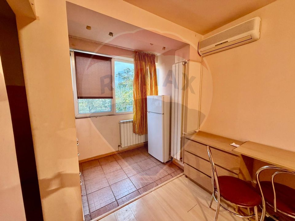 Vanzare garsoniera Metrou Costin Georgian