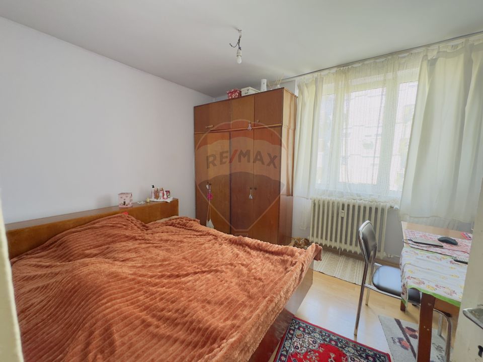 Apartament 3 camere/din caramida/ str. Henrik Ibsen / Calea Aradului